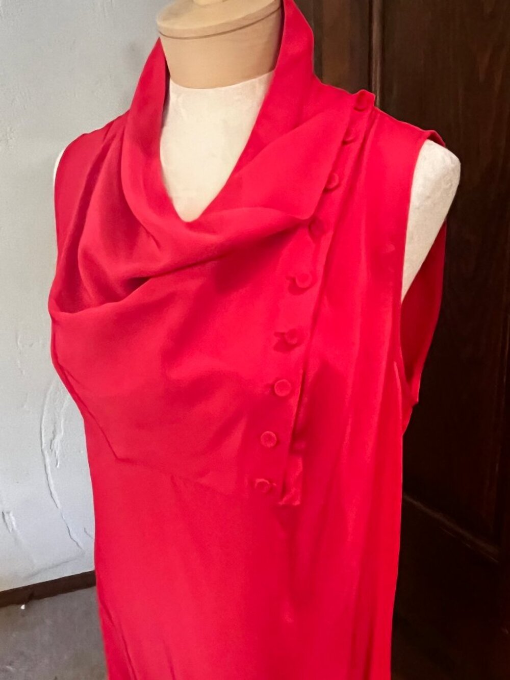 NWT BCBG MAXAZRIA Rio Red 100% Silk Cowl Neck Button Top Blouse Size M